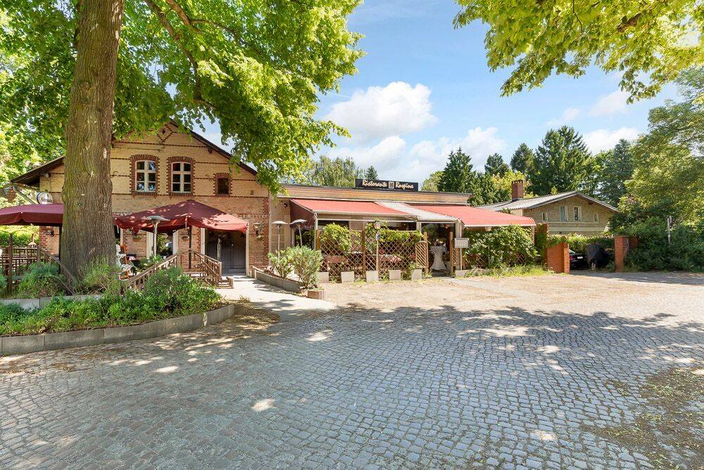 Thumbnail-Wohn- Geschäftshaus mit Denkmalschutz am historischen Dorfkern