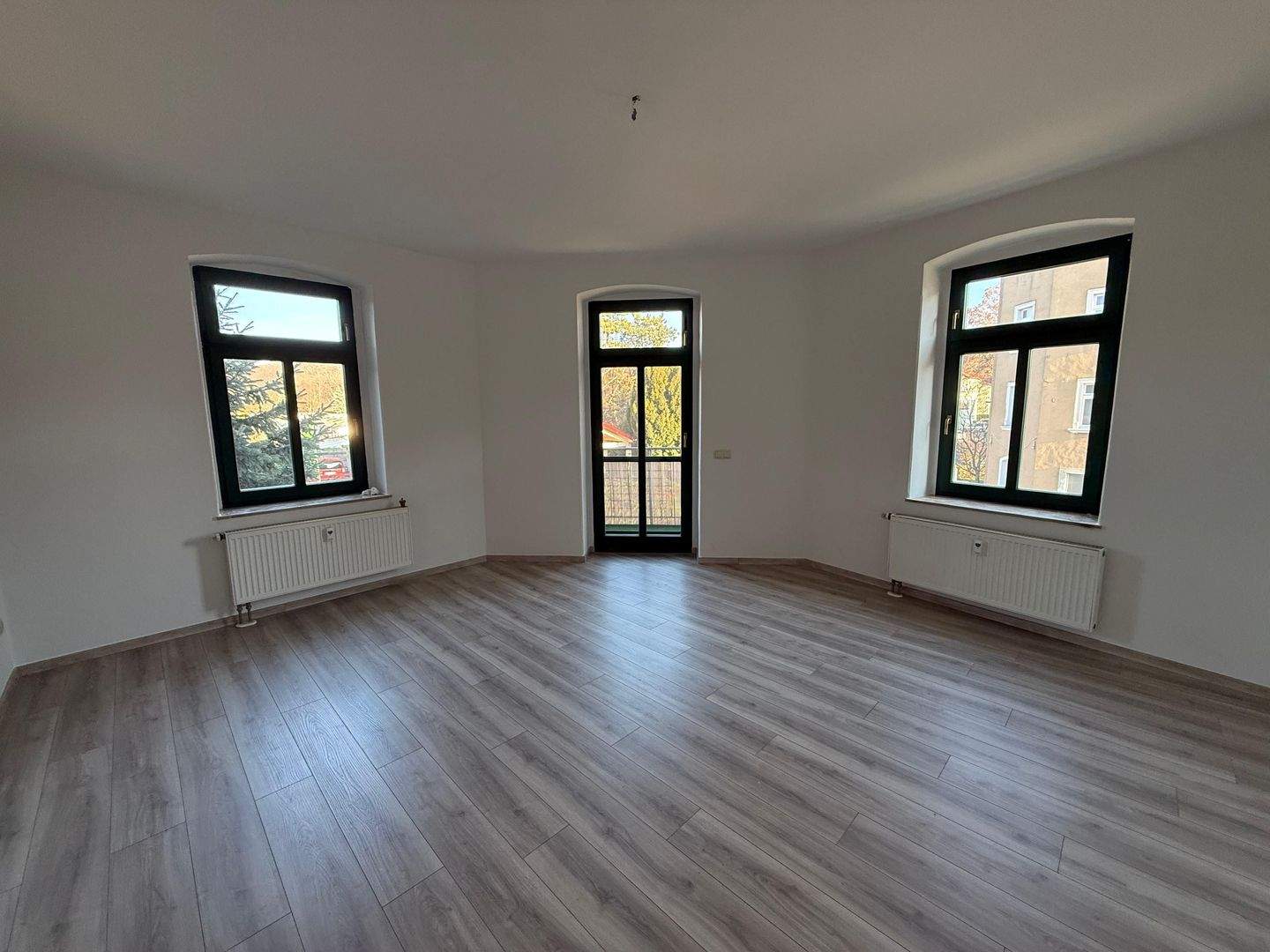 Thumbnail-große 2-Raum-Wohnung mit Balkon in ruhiger Lage