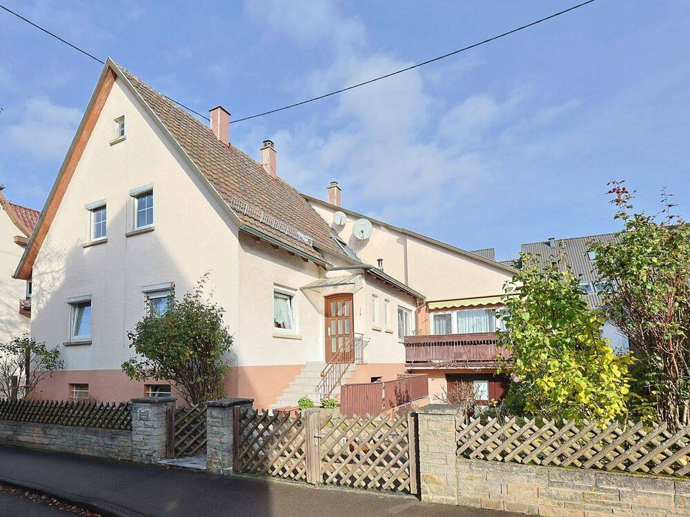 Thumbnail-Zweifamilienhaus mit Charakter - Ihr vielseitiges Investment im Speckgürtel Stuttgarts