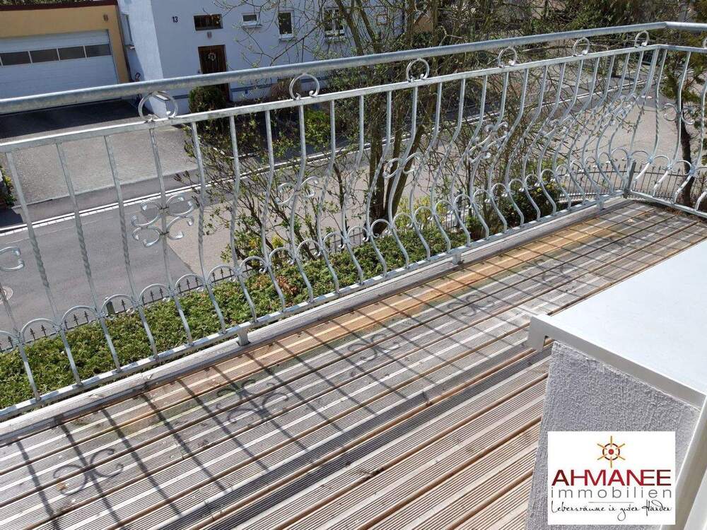 Thumbnail-Schöne, helle 5 Zimmerwohnung mit EBK und Balkon