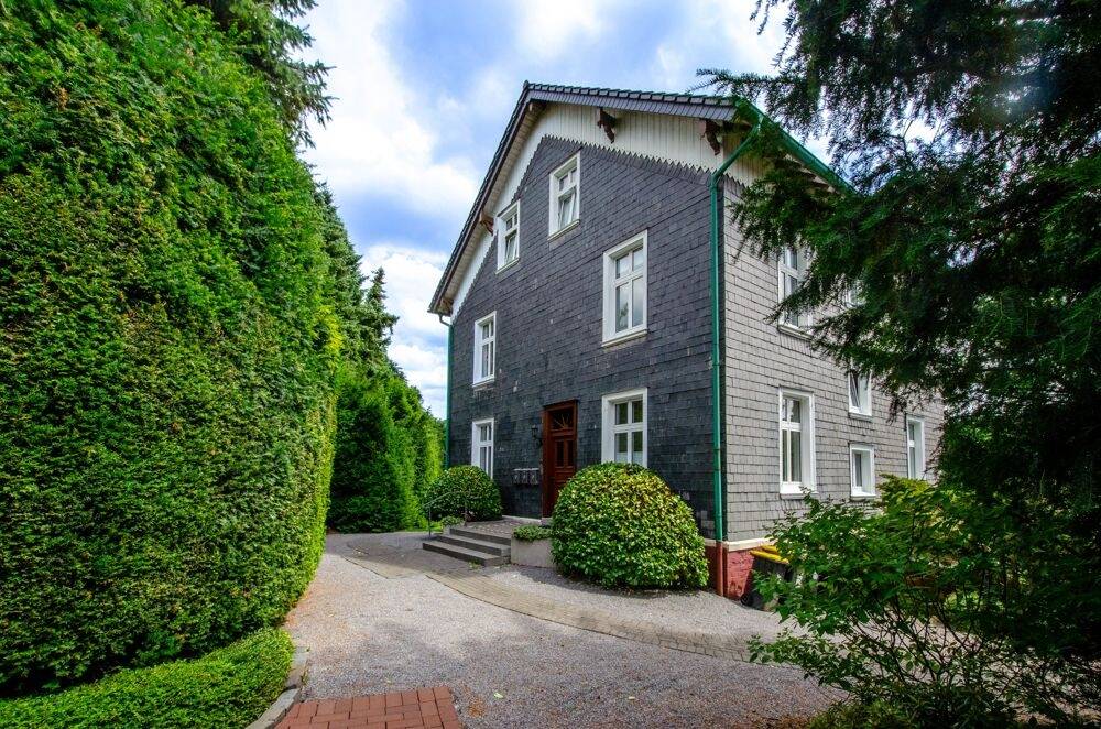 Thumbnail-Elegante Dachgeschosswohnung im sanierten Altbau - ruhig und zentral in Wuppertal-Uellendahl-Ost