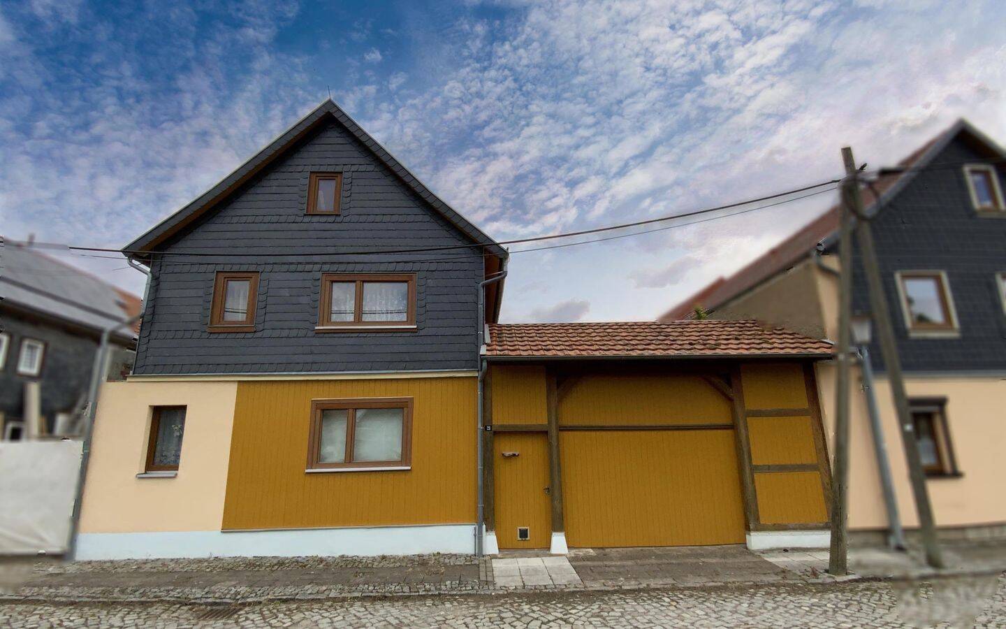 Thumbnail-Charmantes Einfamilienhaus mit Innenhof, Scheune & viel Potenzial!