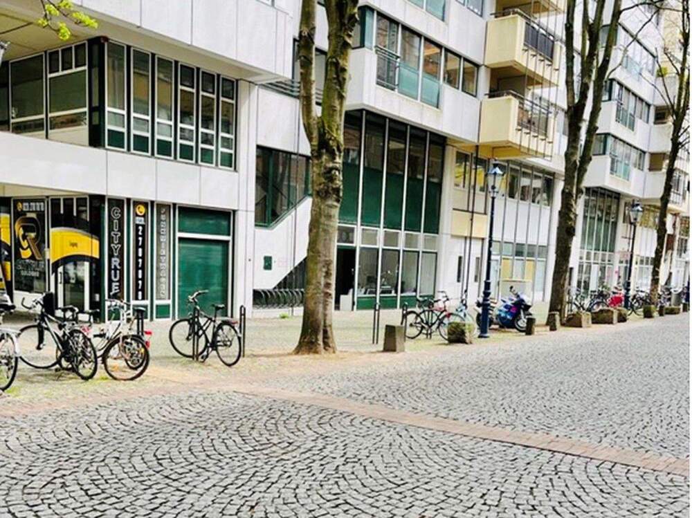 Thumbnail-146m² zentrales Helles Ladenlokal Büro nähe Rathausplatz