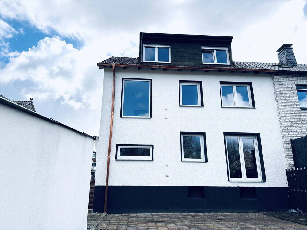 Thumbnail-Top saniertes Dreifamilienhaus in Lünen-Wethmar - Mietgarantie 28.740€