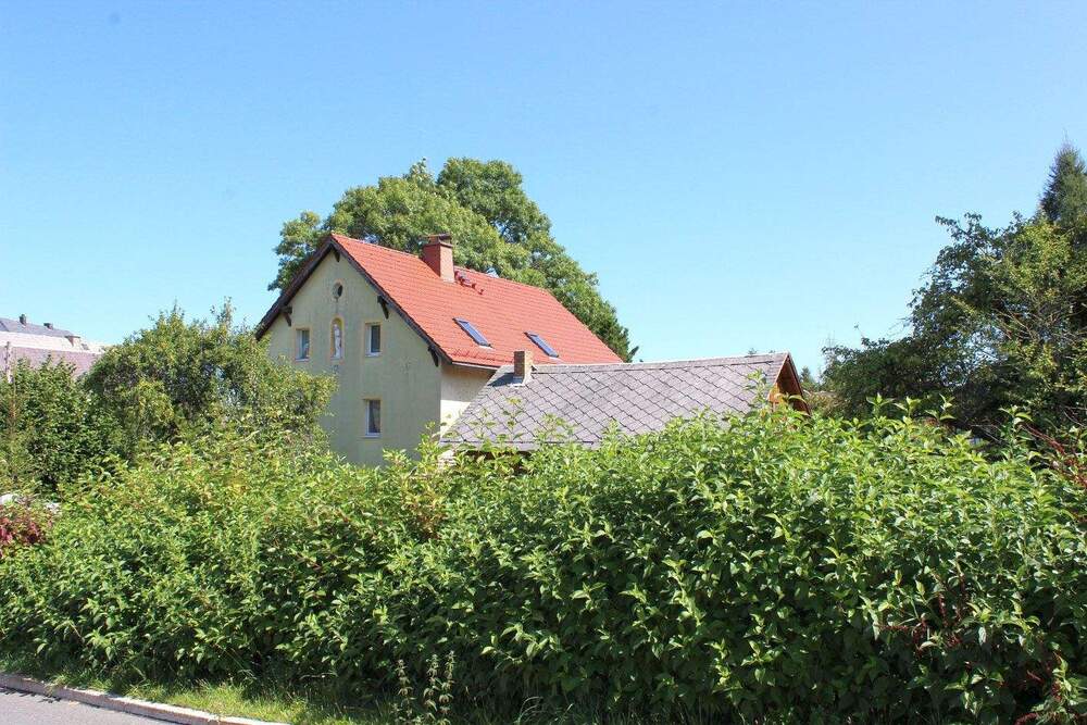 Thumbnail-Großes EFH (oder Mehrfamilienhaus) in einem Ortsteil von Dipps!