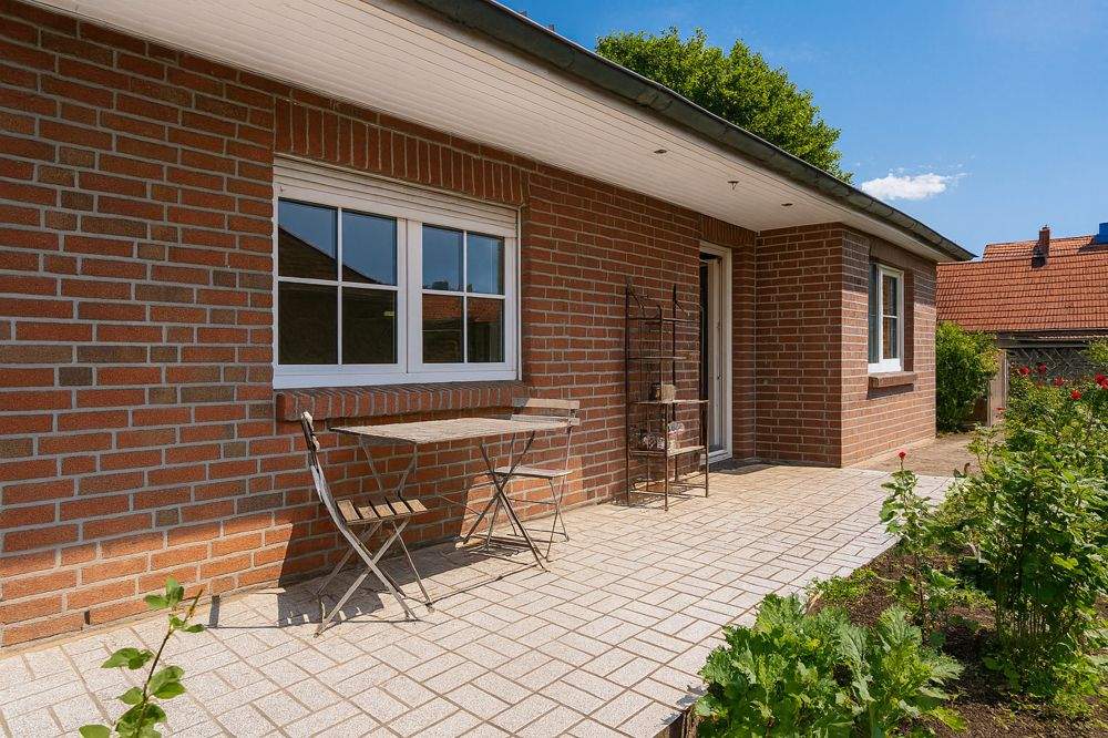 Thumbnail-Bungalow mit kleinem Grundstück