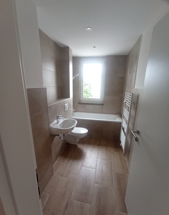 Thumbnail-Moderne 3-Zimmer-Wohnung mit Balkon in Bitterfeld-Wolfen