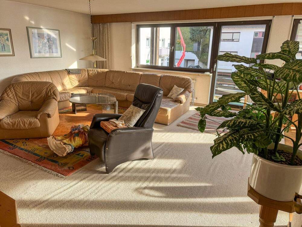 Thumbnail-Großzügige 3-Zimmer-Wohnung mit zwei Balkonen und ein Tiefgaragenstellplatz