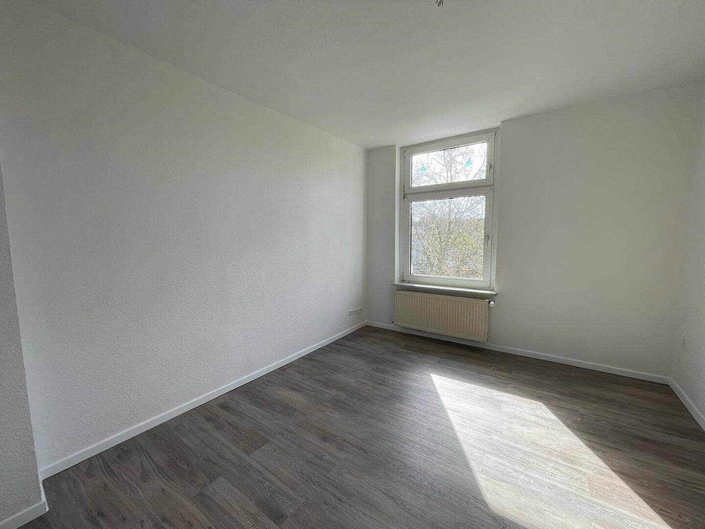 Thumbnail-Neu renovierte 3-Zimmer-Wohnung in zentraler Lage von Dortmund