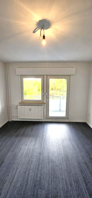 Thumbnail-Tolle 1-Zimmer-Wohnung mit Balkon im EG!