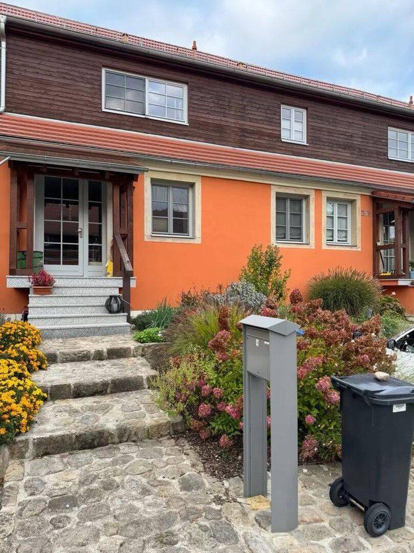 Thumbnail-Familientraum mit Garten: Gepflegtes Reihenmittelhaus in ruhiger Wohnlage.