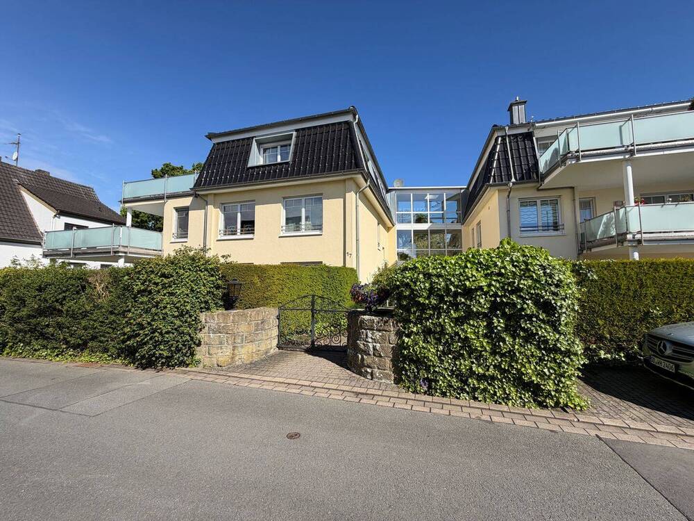 Thumbnail-Erdgeschosswohnung mit Gartenanteil in ruhiger Wohnlage