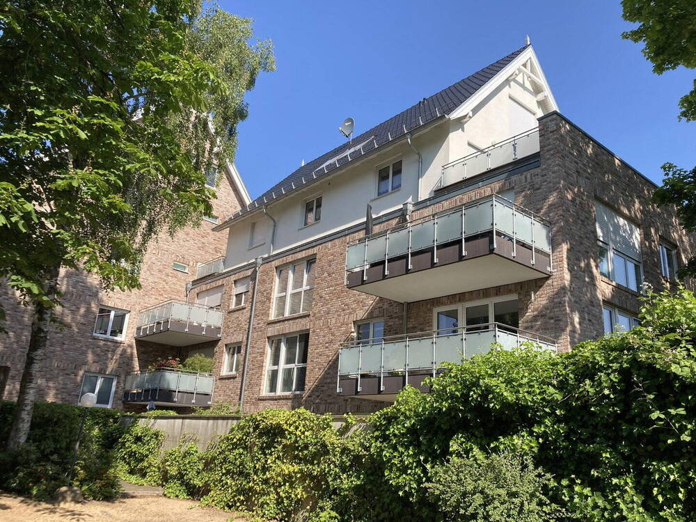 Thumbnail-2 Zimmer Wohnung mit Balkon und Tiefgaragenplatz in Hamburg-Iserbrook