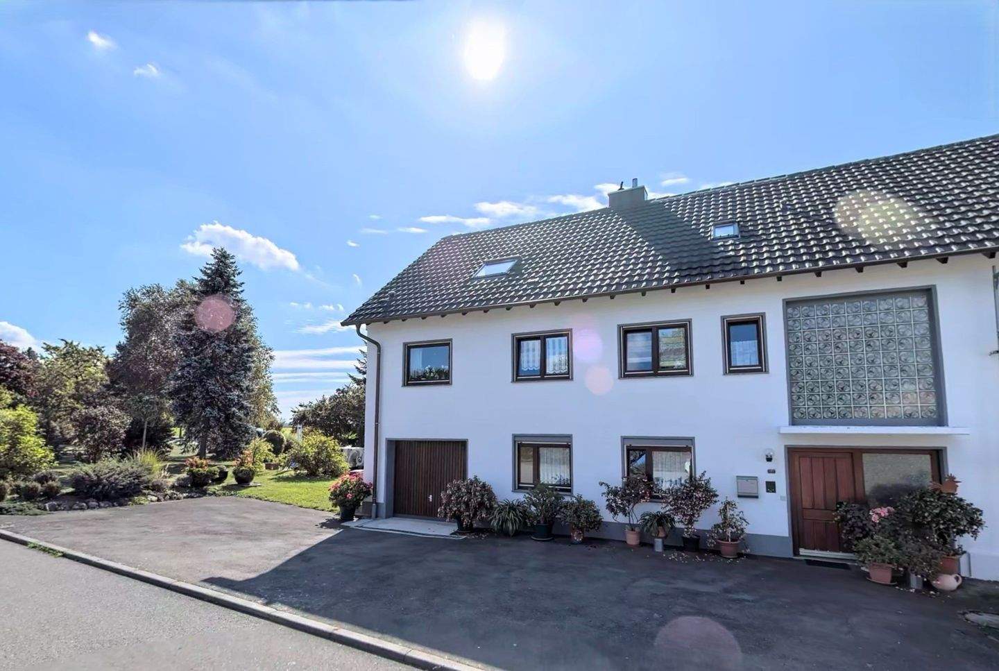 Thumbnail-Familienhaus mit XXL Werkstatt