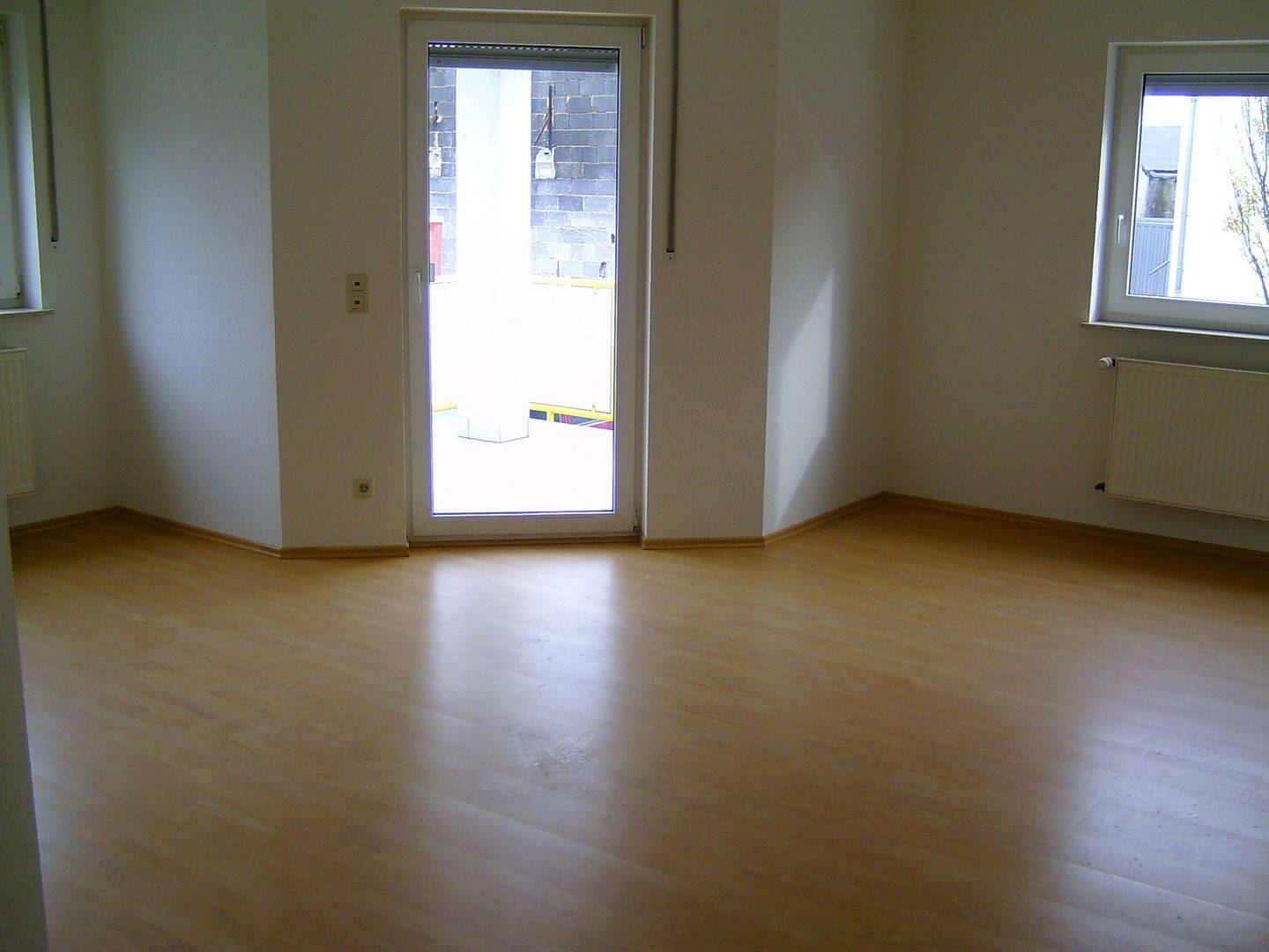Thumbnail-5 ZKB mit Balkon u. Gäste WC