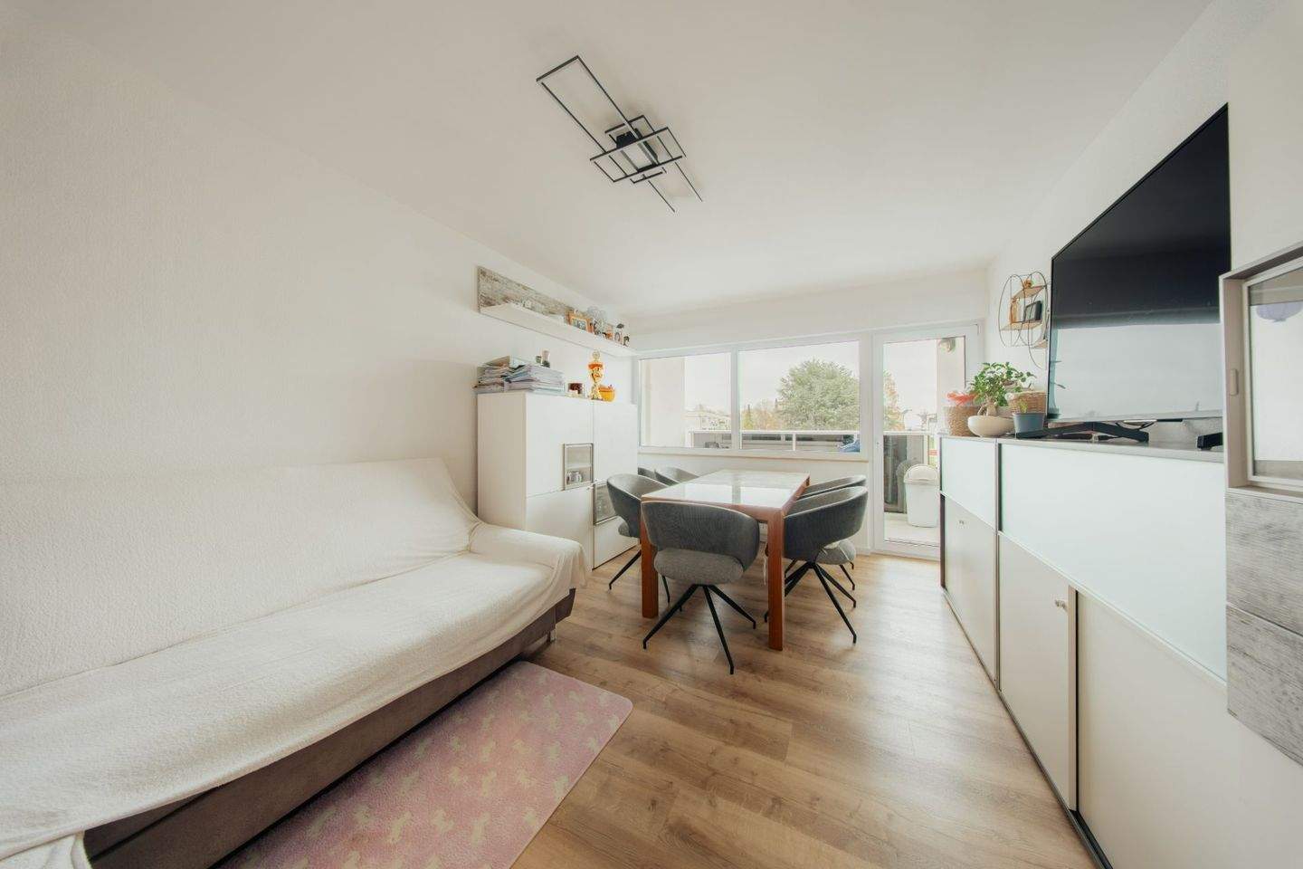 Thumbnail-Gemütliche sanierte 3-Zimmerwohnung mit Balkon und Garage in Quettingen