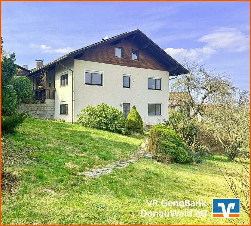 Thumbnail-Schönes Wohnhaus in Aussichtslage von Viechtach