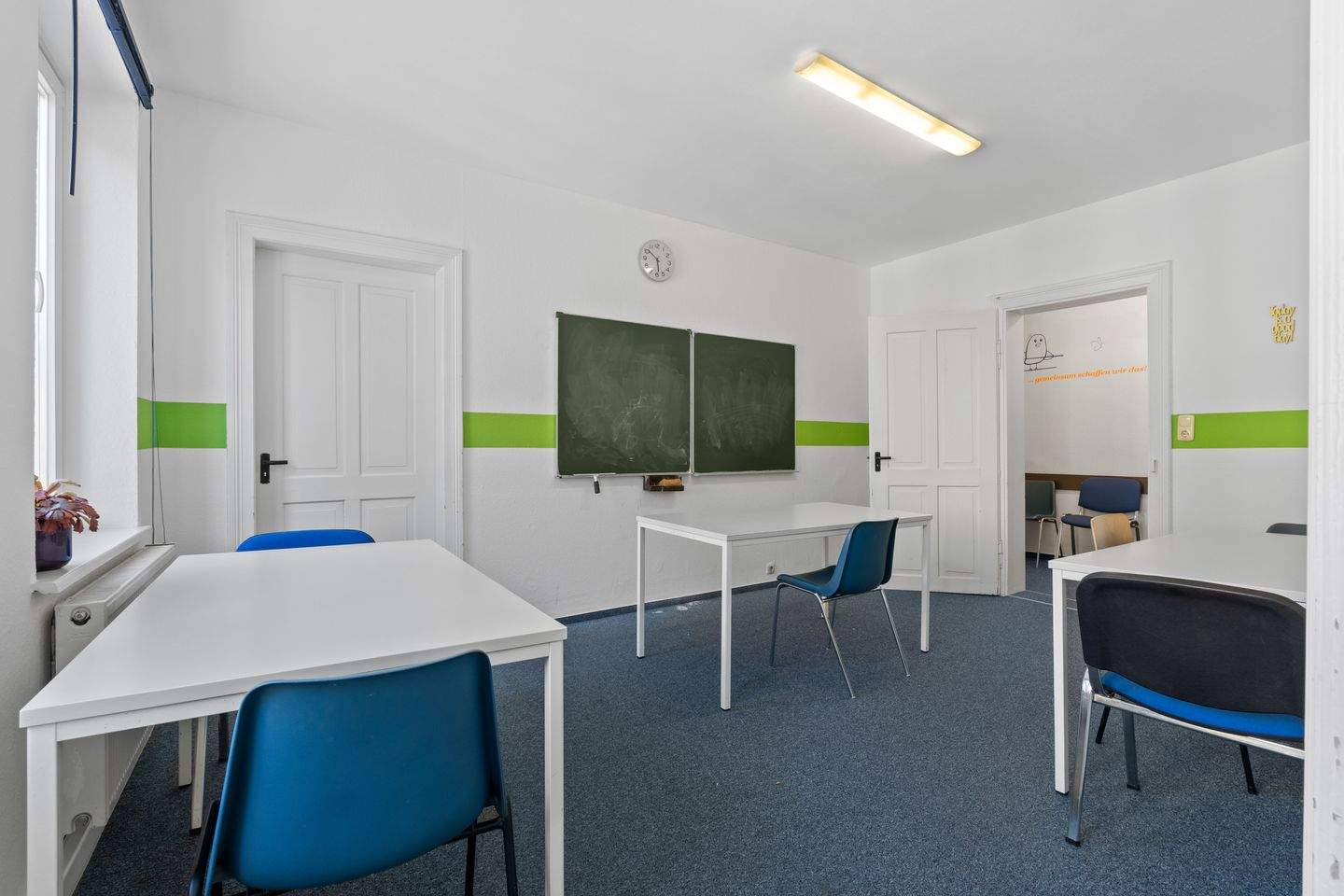 Thumbnail-Solide vermietete Wohnung mit Gewerbemietvertrag