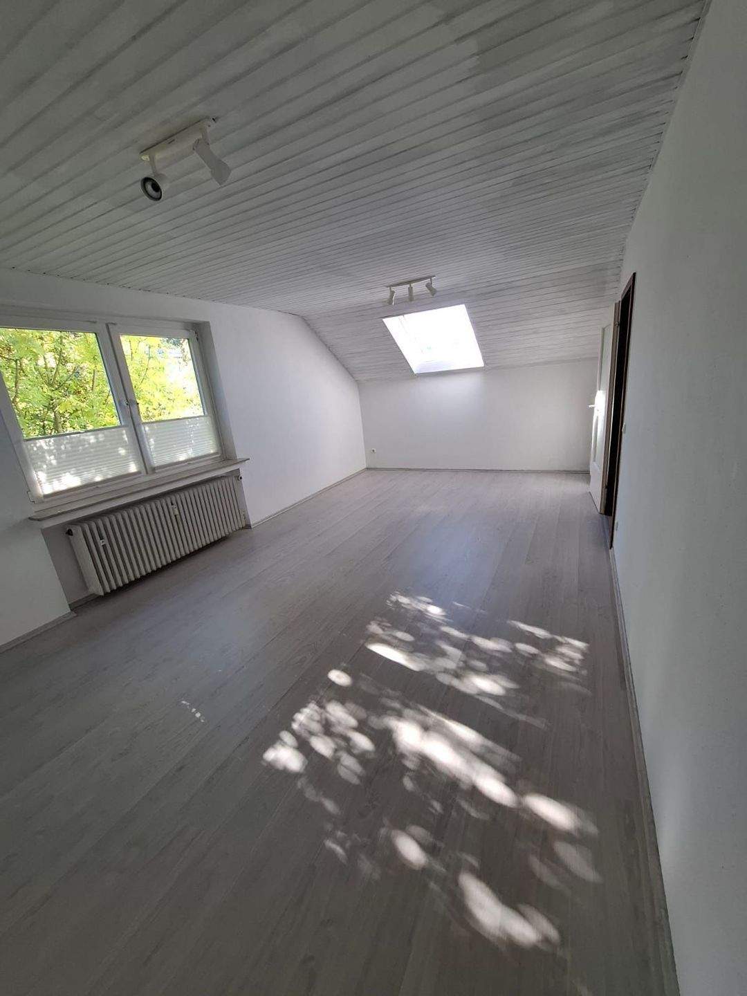 Thumbnail-Großzügige 2-Zimmer-Wohnung in ruhiger Hanglage – Am Schiffberge