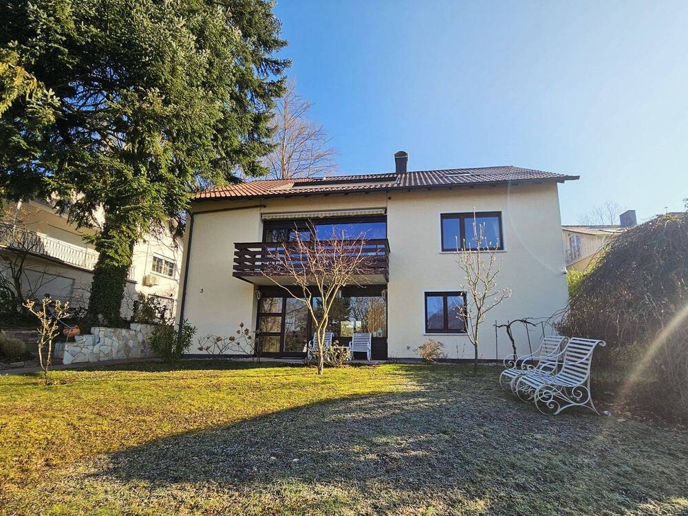 Thumbnail-Charmantes Einfamilienhaus mit Weitblick über Teile der Stadt Baden-Baden