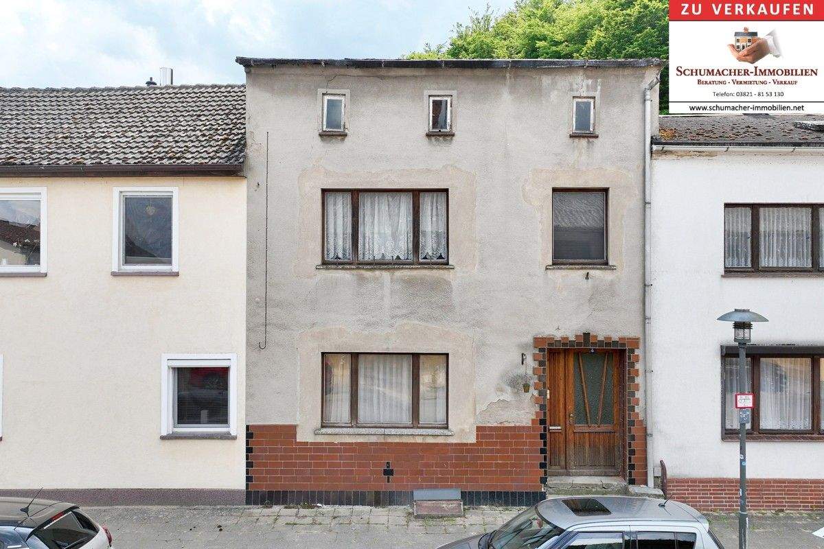 Thumbnail-Reihenmittelhaus mit Potenzial, ideal für Handwerker