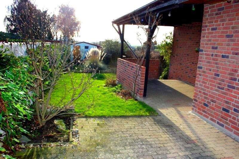 Thumbnail-Einfamilienhaus mit Garten, für Papa, Mama, Kind, Katze + Hund!!!