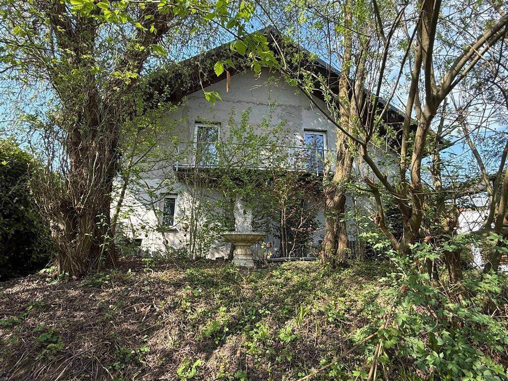 Thumbnail-freistehendes Einfamilienhaus mit großem Garten - ideal für Familie