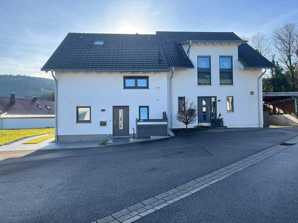 Thumbnail-Doppelhaushälfte mit VILLEN-CHARME - elegant, modern und mit Pool