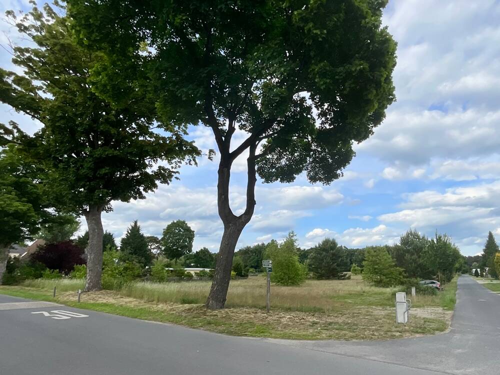 Grundstück