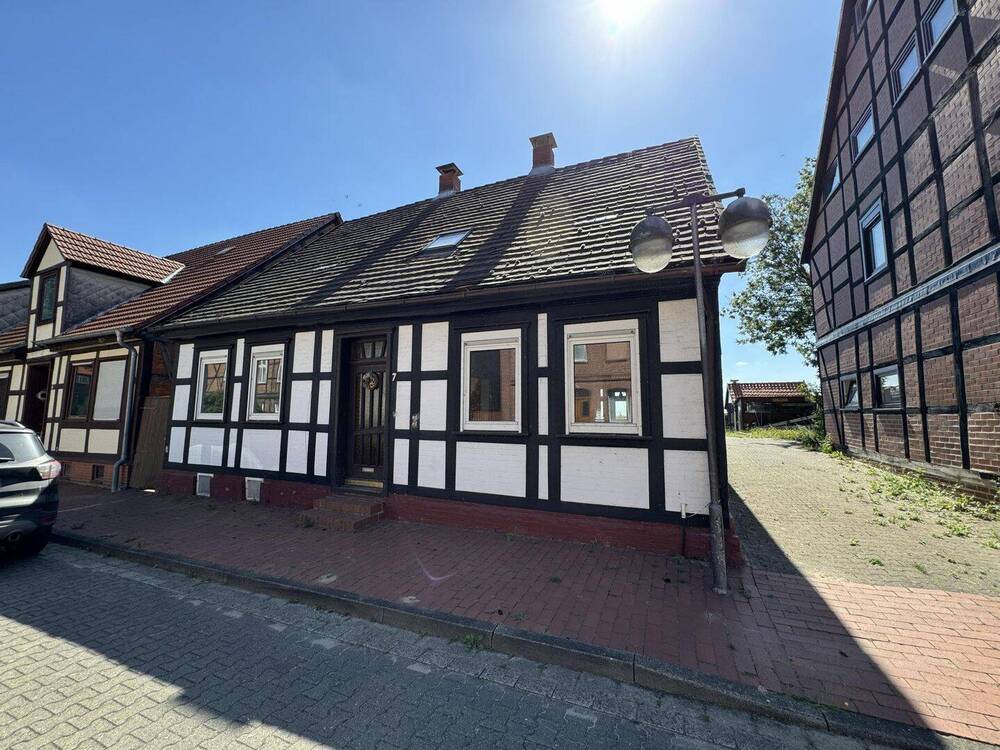 Thumbnail-Sanierungsfähiges Fachwerkhaus mit Blick auf den Aland