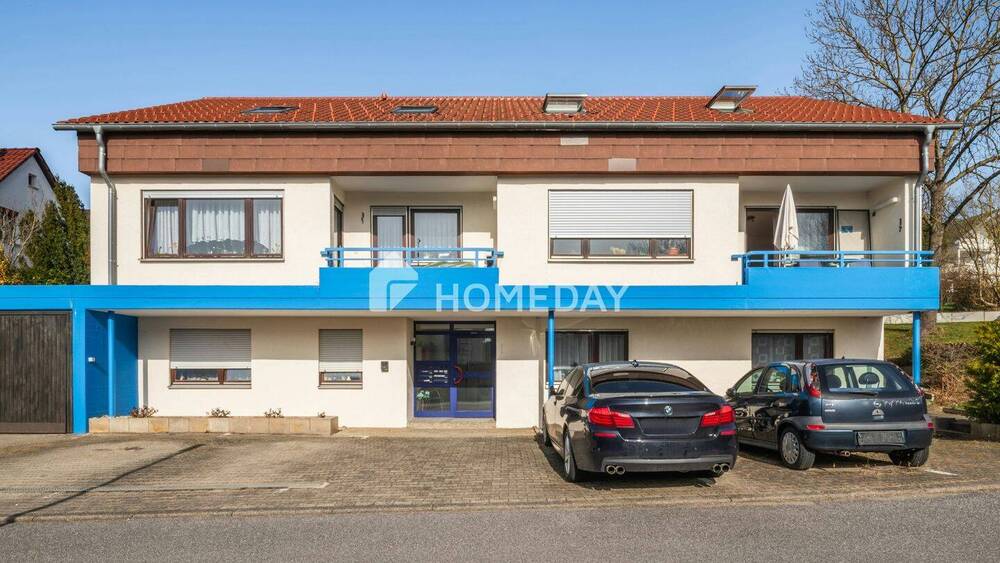 Thumbnail-Solide vermietetes Mehrfamilienhaus mit 6 Wohneinheiten, Garten und Doppelgarage in ruhiger Hanglage