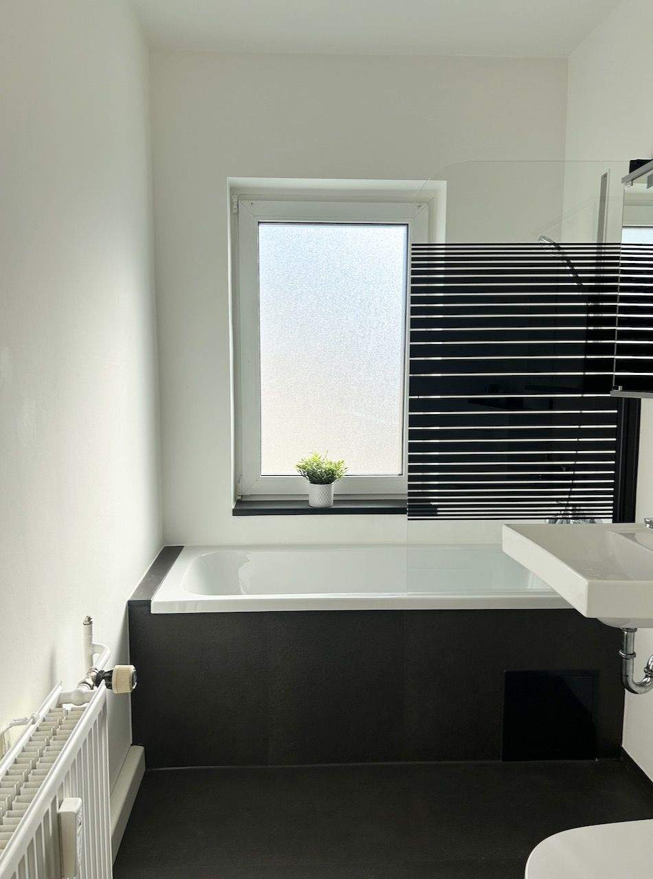 Thumbnail-Hell & modern: Eigentumswohnung mit EBK, Stellplatz & Tageslichtbad in Reichenbrand