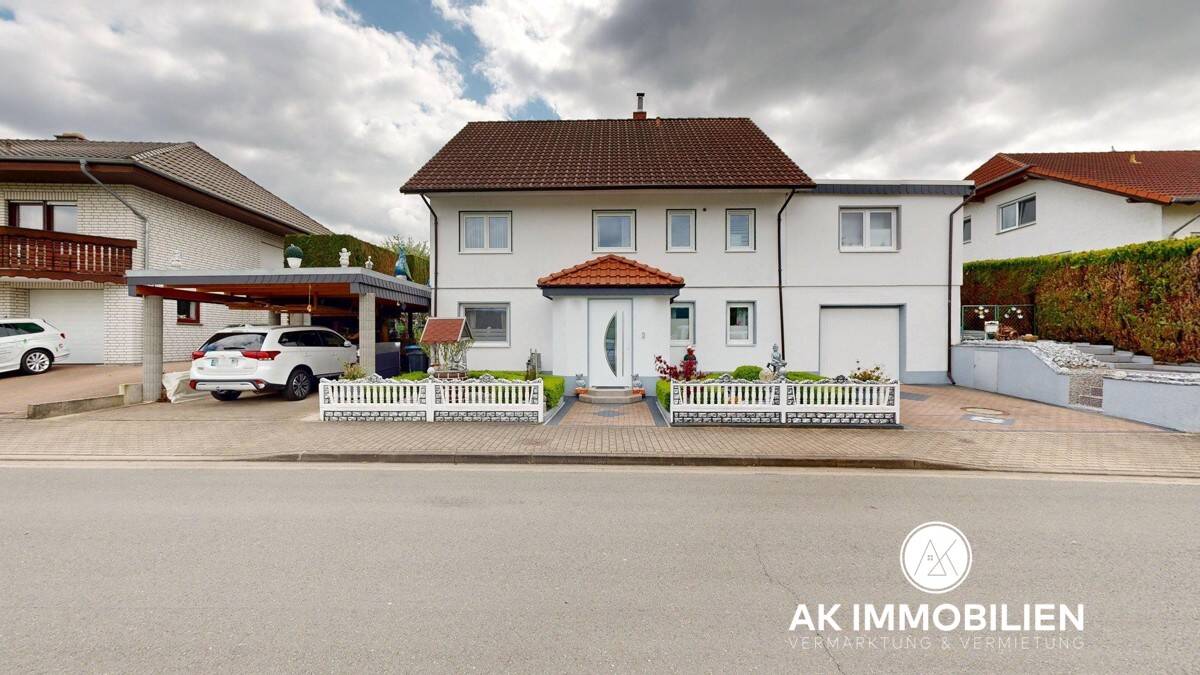 Thumbnail-Vielseitiges Familiendomizil mit Einliegerwohnung in attraktiver Lage von Bodenwerder