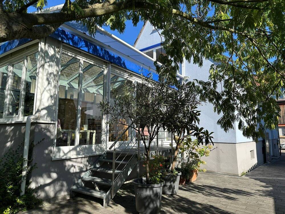 Thumbnail-Einfamilienhaus mit modernem Wintergarten, Scheune und Obstgarten in Stutensee-Spöck