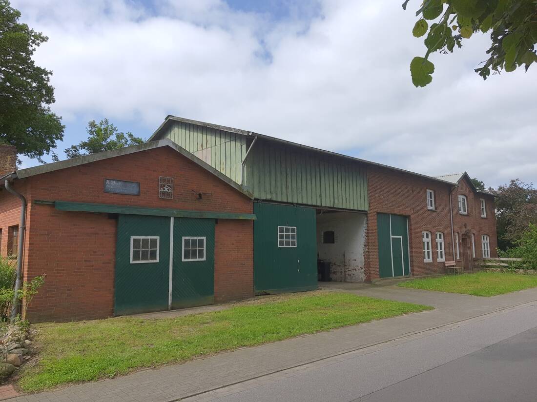 Thumbnail-Wohnhaus mit Stallungen und historischer Schmiede