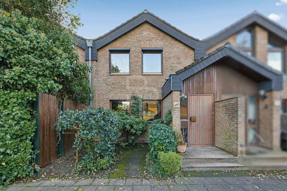 Thumbnail-RESERVIERT: Familienglück mit Charakter: Leben in Zündorf!