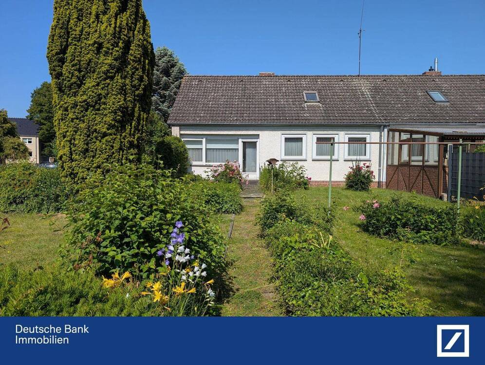 Haus vom Garten aus