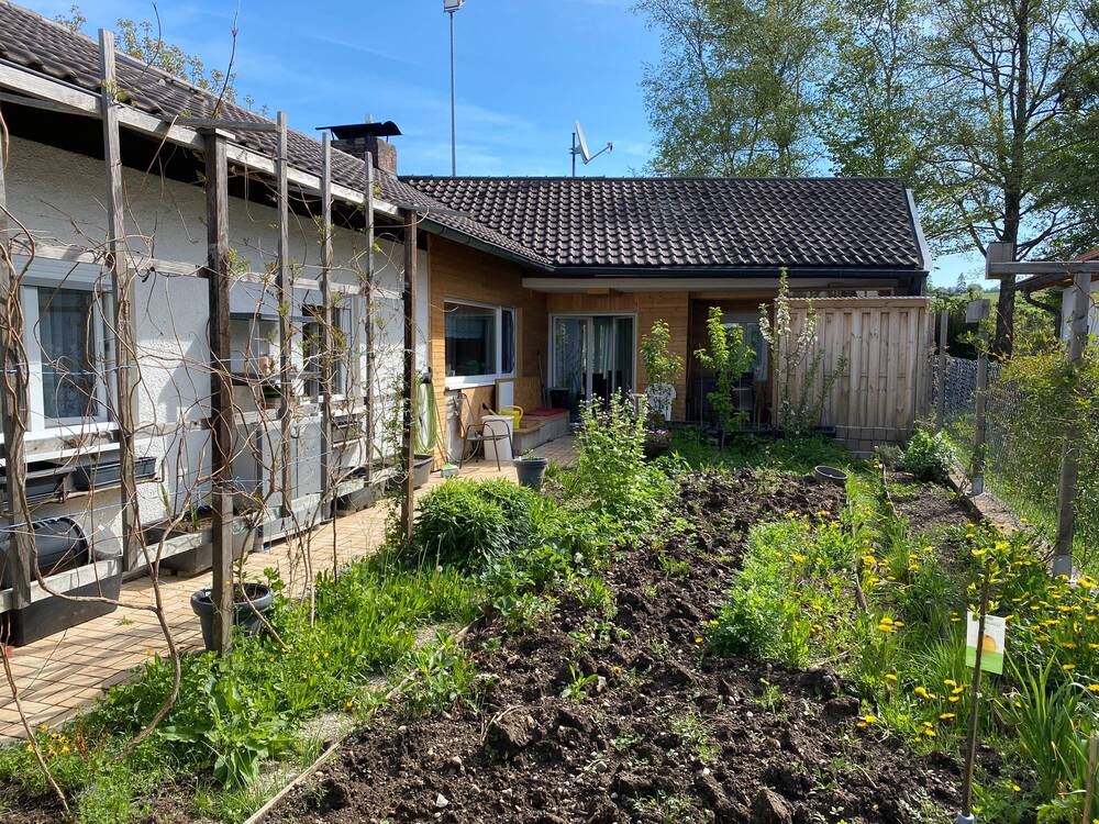 Südansicht und Garten