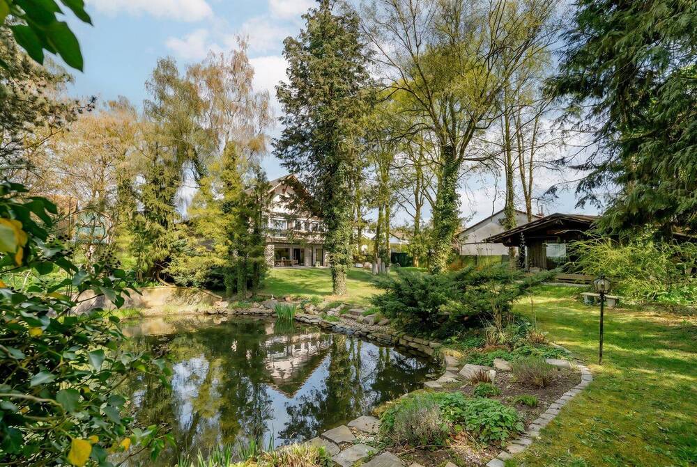 Thumbnail-- Charmantes Anwesen auf parkähnlichem Grundstück mit vielseitigen Nutzungsmöglichkeiten -