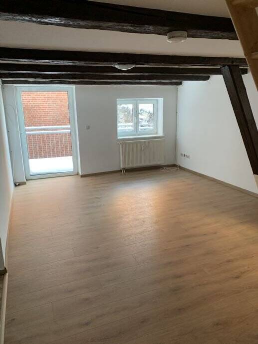 Thumbnail-Gemütliche Wohnung mit Balkon im Zentrum