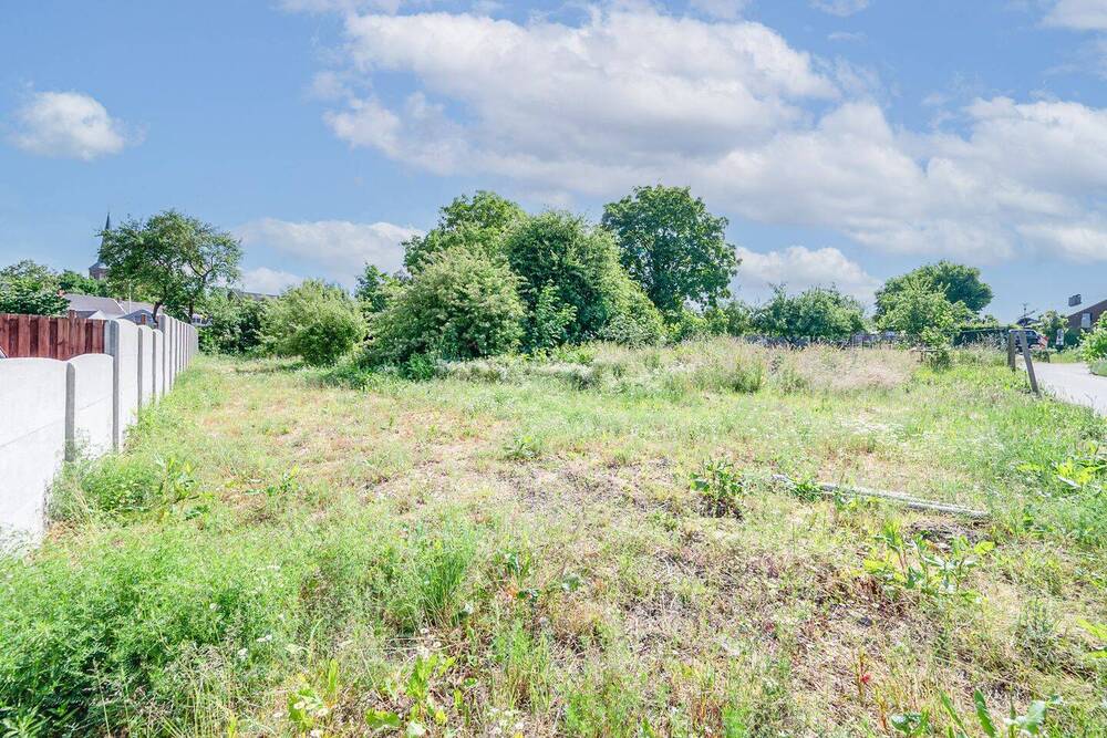 Thumbnail-Großes Baugrundstück mit 25 Meter Frontbreite in ruhiger Lage von Selfkant - Saeffelen!