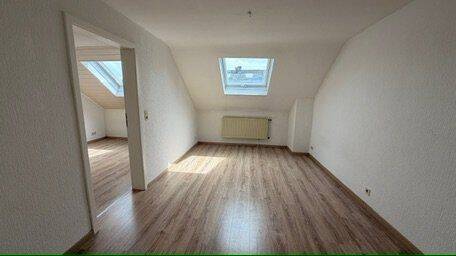 Thumbnail-Moderne Dachgeschosswohnung in Frankfurt am Main (Nordend-West)
