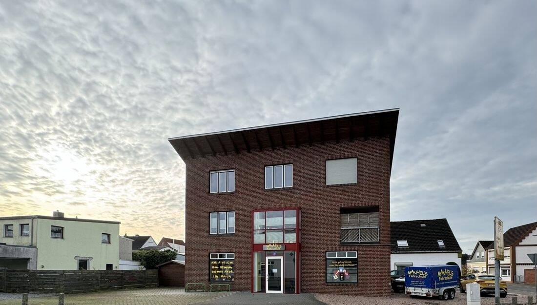 Thumbnail-Attraktives Wohn- und Geschäftshaus im Zentrum von Brunsbüttel!