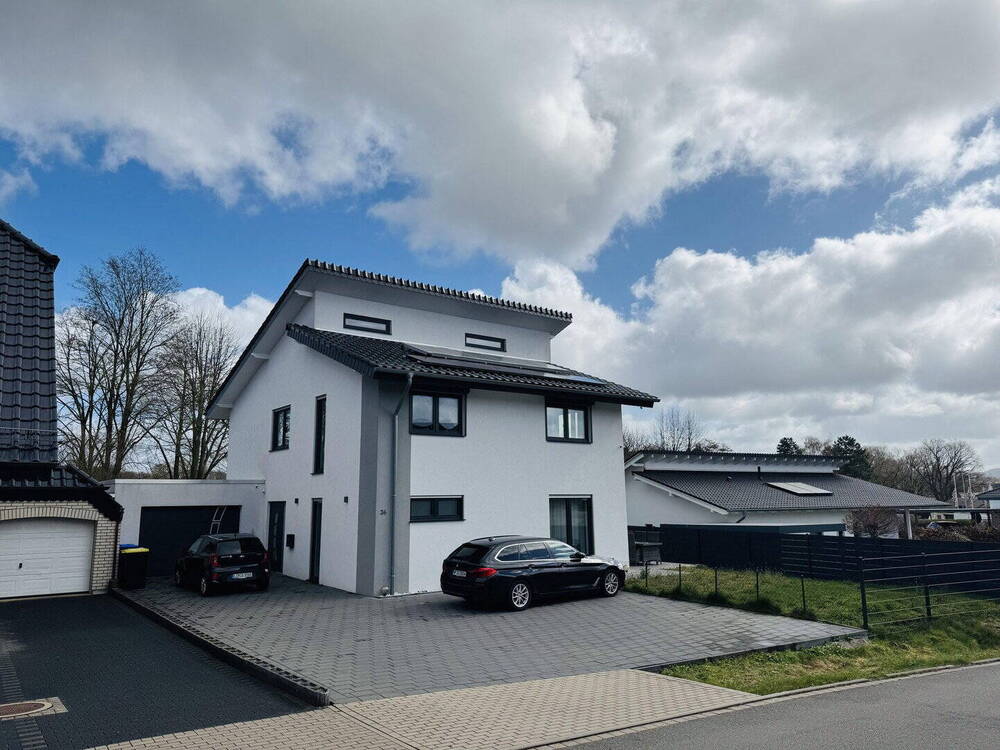 Thumbnail-Modernes Einfamilienhaus mit energieeffizienter Technik