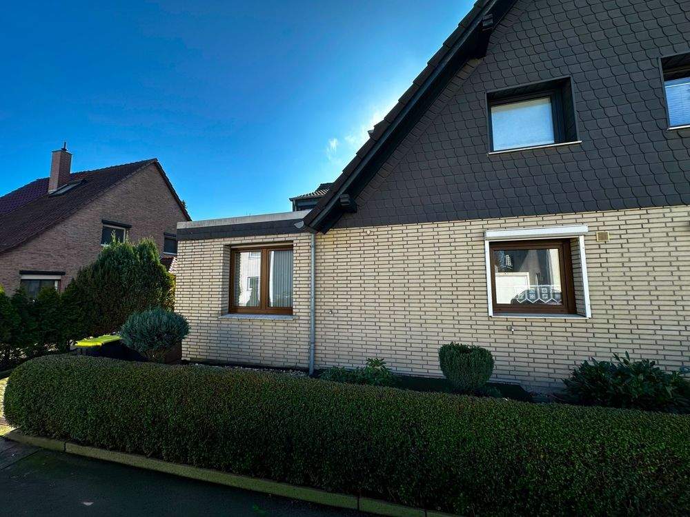 Thumbnail-Doppelhaushälfte mit großem Garten und Garage in Essen-Karnap!