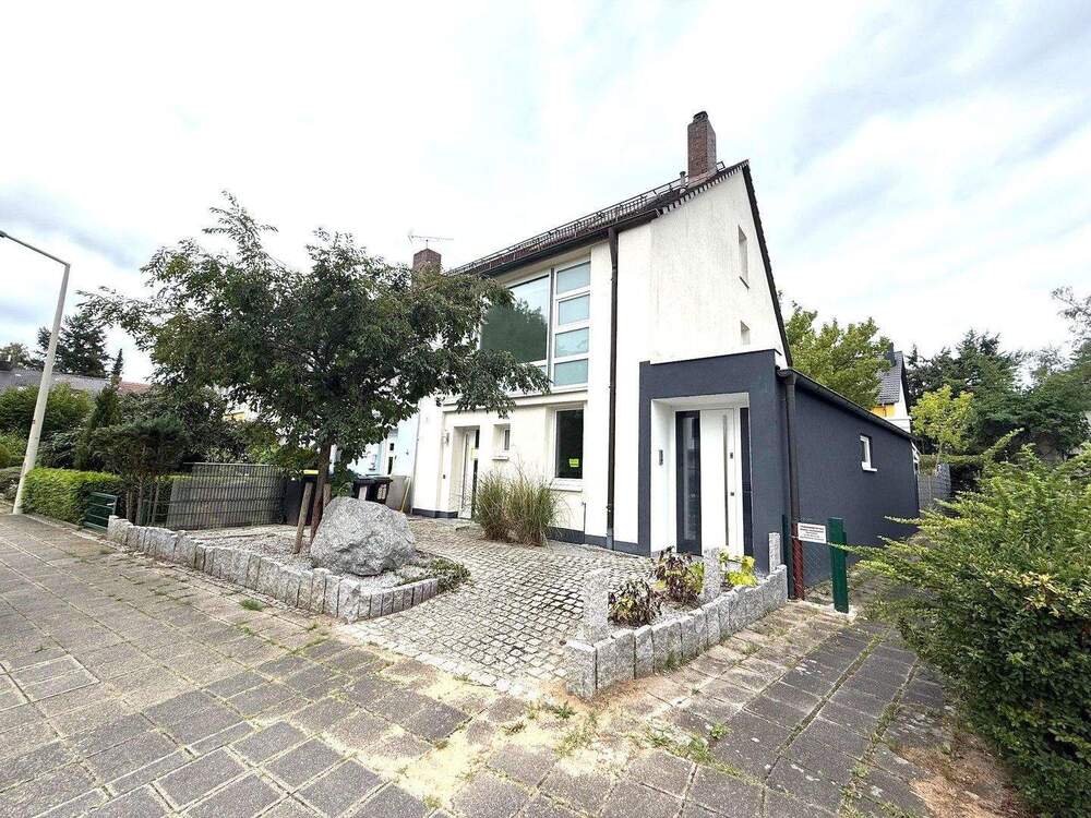 Thumbnail-Schönes, großes Reihenhaus inkl. Garage * in Nürnberg