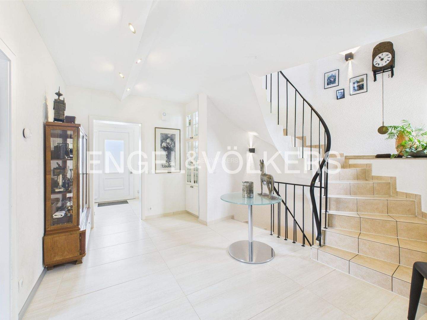 Thumbnail-Modernisiertes Familienhaus in bester Lage von Krefeld!