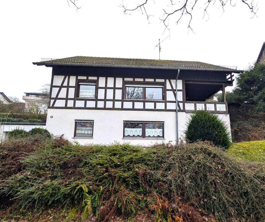 Thumbnail-Ansprechendes Einfamilienhaus mit großem Garten und viel Potenzial