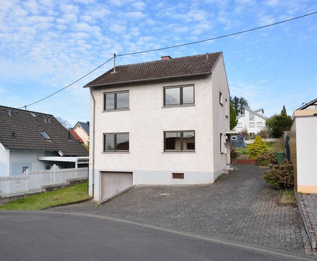 Thumbnail-Einfamilienhaus in Neuwied-Feldkirchen zu verkaufen.