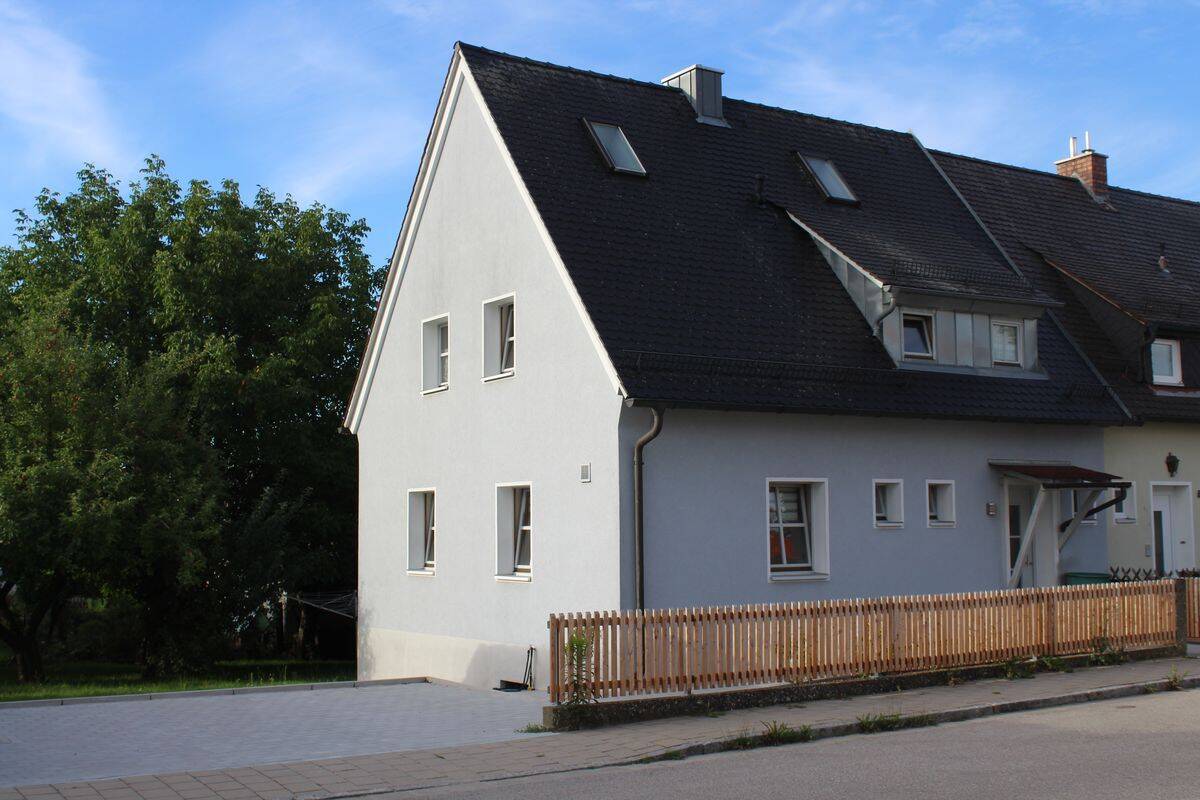 Thumbnail-NAH AM ZENTRUM UND SOFORT FREI: Traditionelle DHH in ruhiger Lage